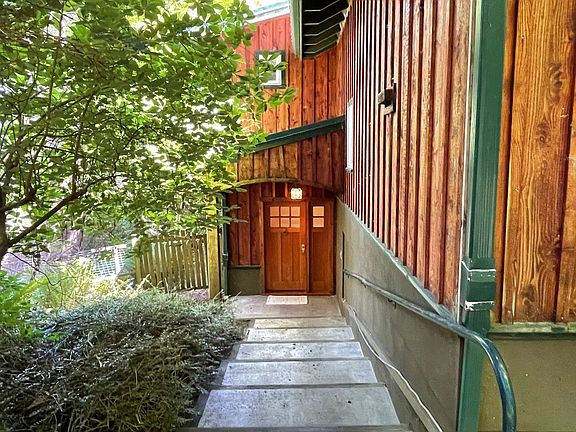 4th image of 4200 Archwood Ct