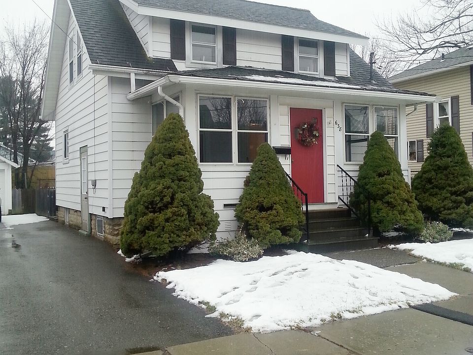 1st image of 638 Elm St