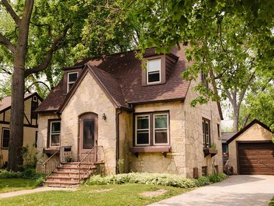 225 Gray St, Green Bay, WI, 54303