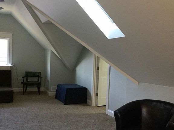 2nd image of 523 E Clarke St