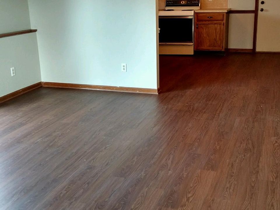 Living and Kitchen areas