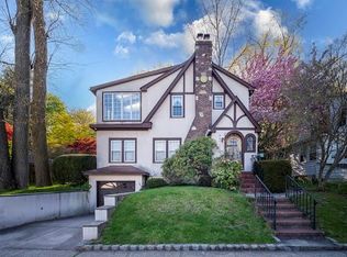 27 Clinton Ave, Hastings On Hudson, NY 10706
