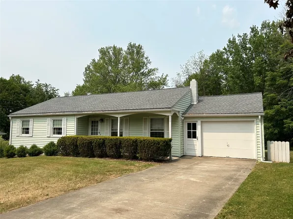 23 Brookside Ave E, Apalachin, NY 13732