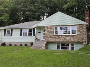 6 Hickory Ln, Auburn, MA 01501