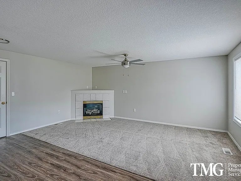17015 NE 31st Way — Photo 9
