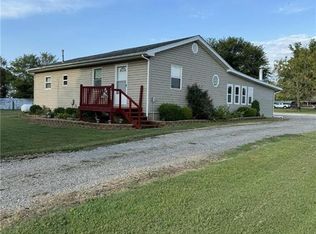 3352 NE 400th Hwy, Weir, KS 66781