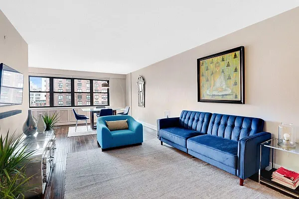 Rented by Level Group | media 71