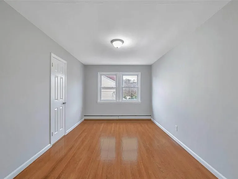 10 Spruce St #2 — Photo 3