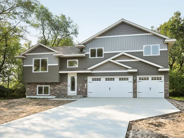 718 Aspen Ct, Sandstone, MN 55072