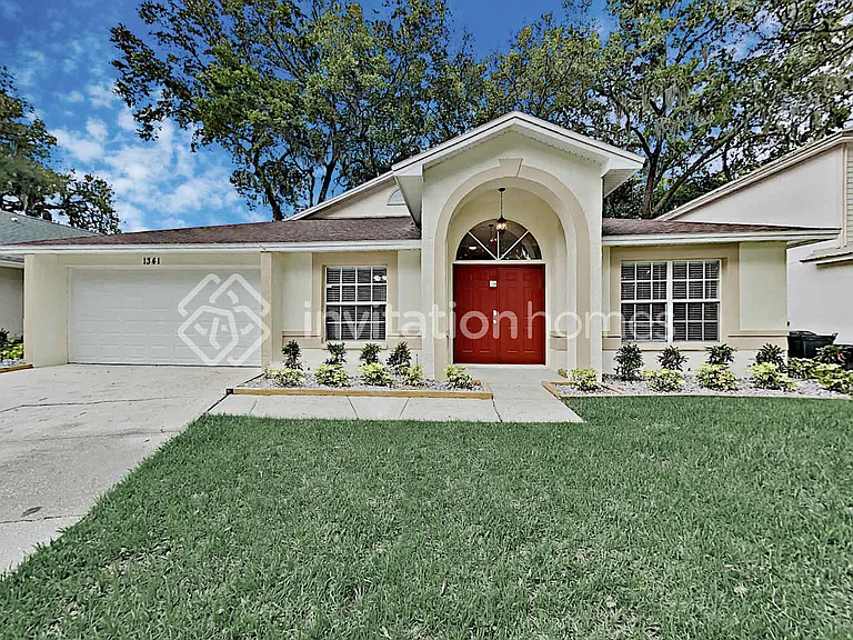 1341 Gangplank Dr — Photo 1