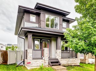 5233 2a Ave SW, Edmonton, AB T6X 0R3