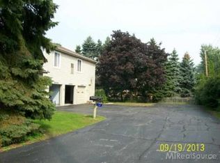 38177 Bradwood Ct, Harrison Twp, MI