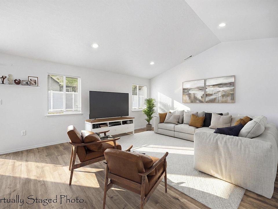1st image of 620 Pappys Way