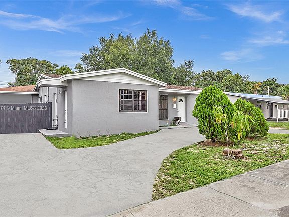 3rd image of 18515 NW 23rd Ct