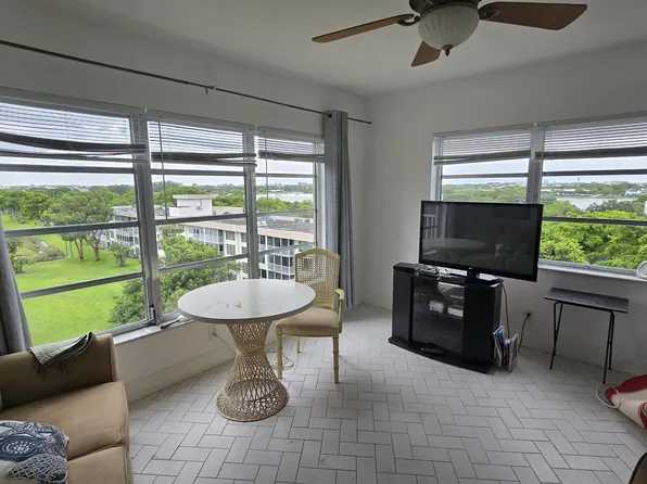 3300 N Palm Aire Drive #701, Pompano Beach, FL 33069