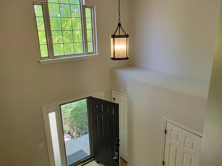 421 Forest Hill Dr — Photo 12