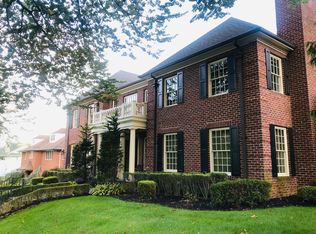 25 Arleigh Rd, Little Neck, NY 11363