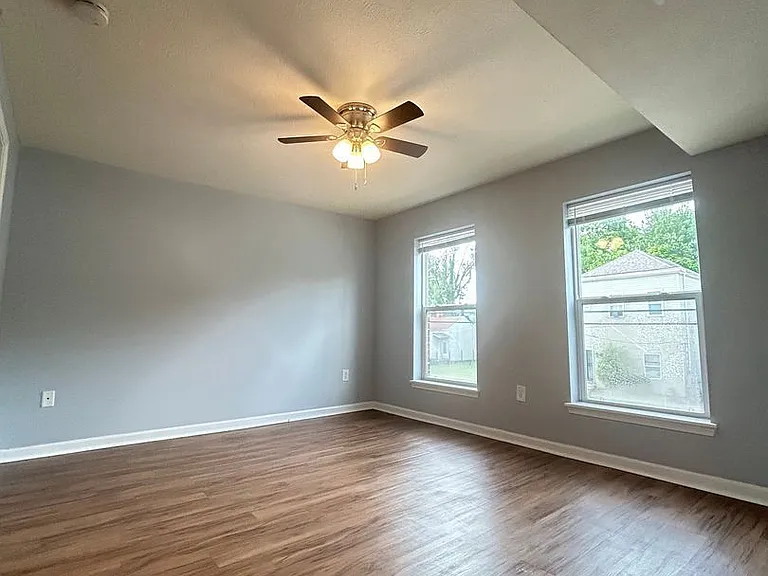 Rowan Place Apartments — Photo 15