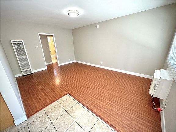 2nd image of 321 N Macneil St #2