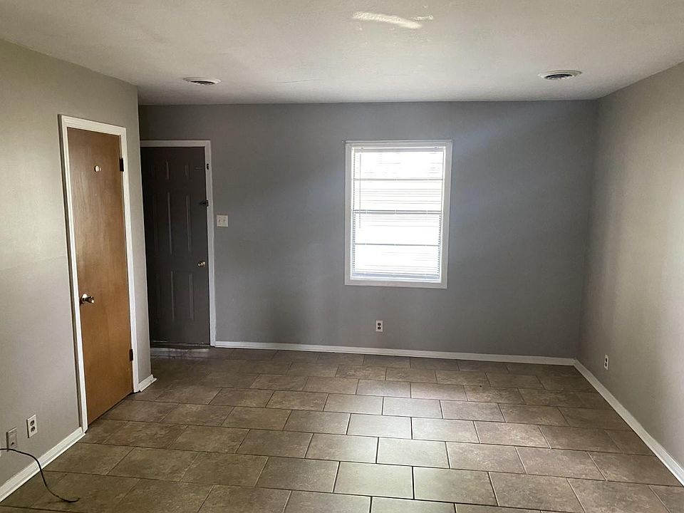1st image of 112 McCullough Ave #112