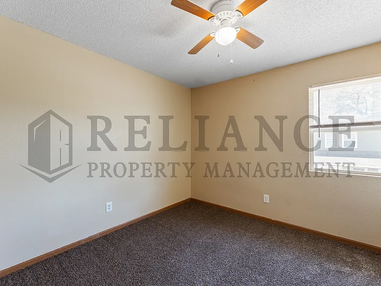 1134 Richmond St — Photo 11