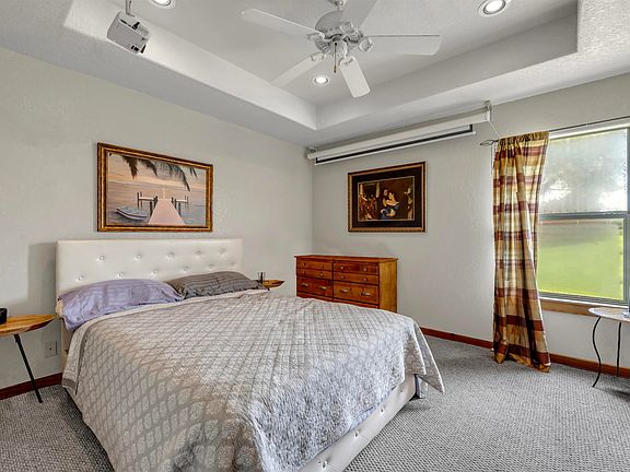 5th image of 5106 Columbia Way