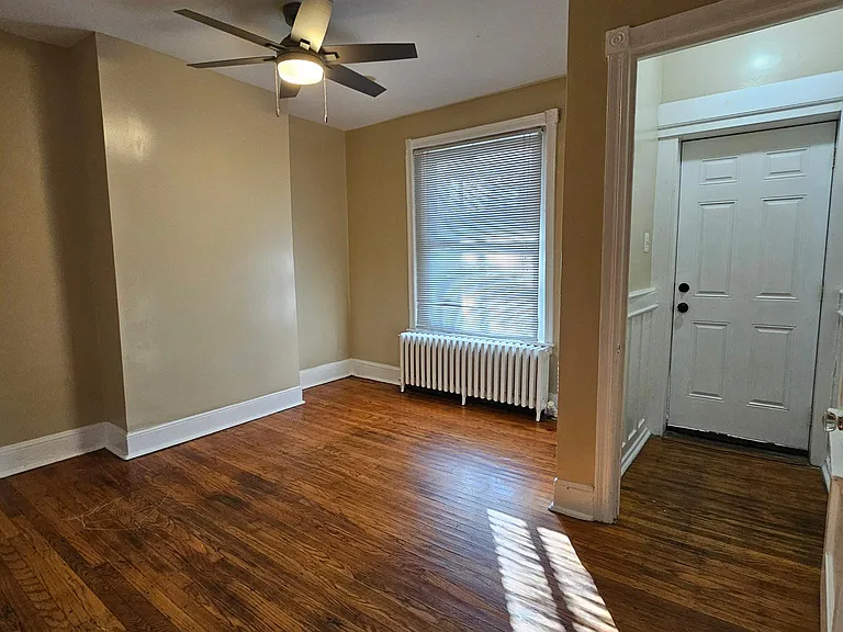 885 N 51st St — Photo 5