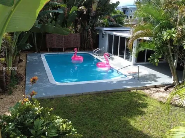 1419 N 16th Ct, Hollywood, FL 33020