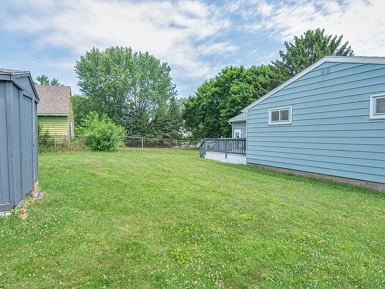 311 Swansea Ave — Photo 37