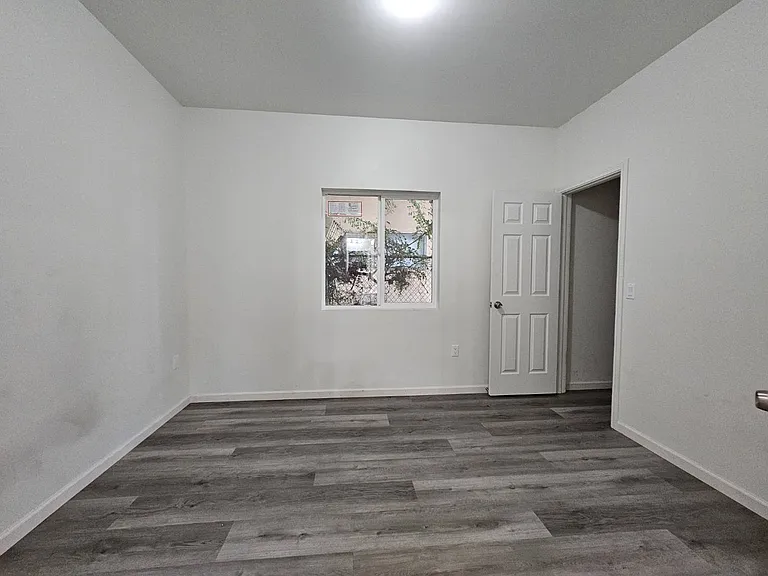 10812 E Klingerman St #1/2 — Photo 14