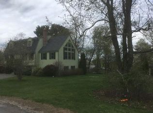 69 Lois St, Haverhill, MA 01830