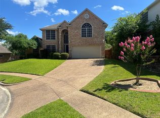 517 Cartgate Ln, Grand Prairie, TX 75052