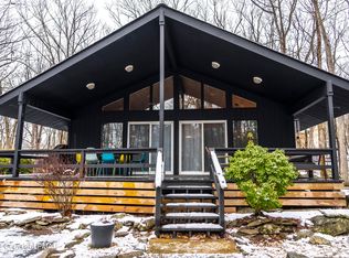 2309 Burntwood Dr, East Stroudsburg, PA