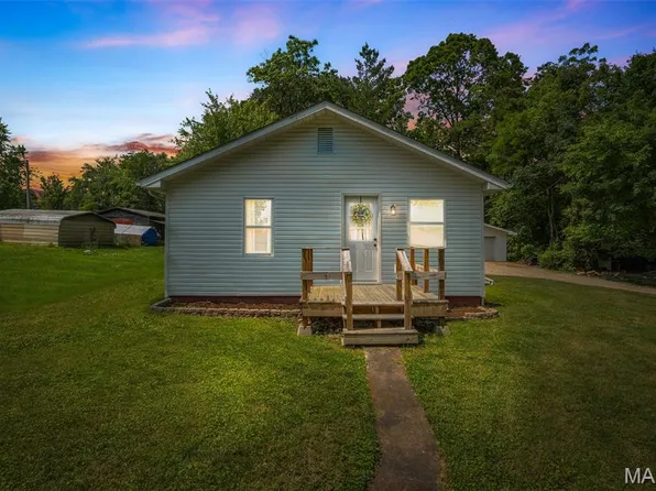 1249 Old Jackson Rd, Farmington, MO 63640