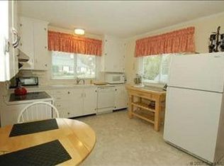 1045 Vernon Ave, Winston Salem, NC 27106