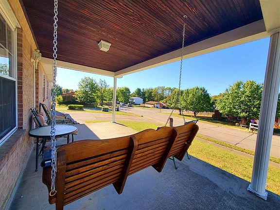 4th image of 334 Brookwood Dr