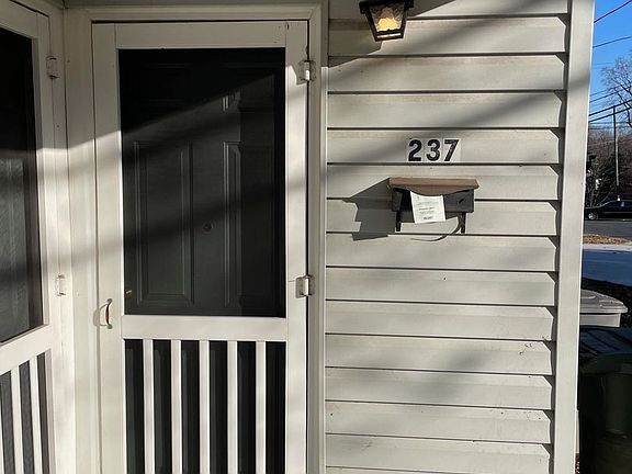2nd image of 235-237 E Kivett St