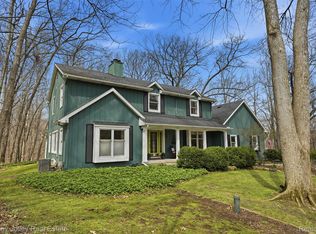 539 Bonnie Cir, Howell, MI 48843