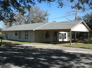 1546 Lovers Ln, Lockhart, TX 78644