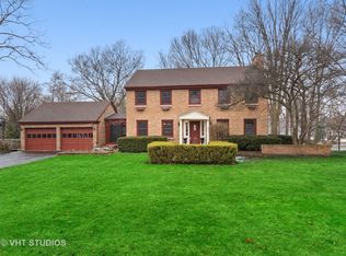 1443 Country Squire Dr, Geneva, IL 60134