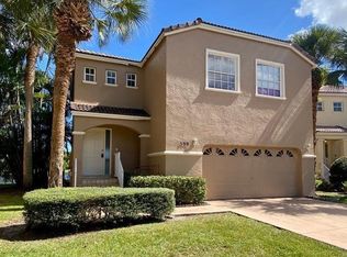 599 NW 87th Ter, Pompano Beach, FL 33071
