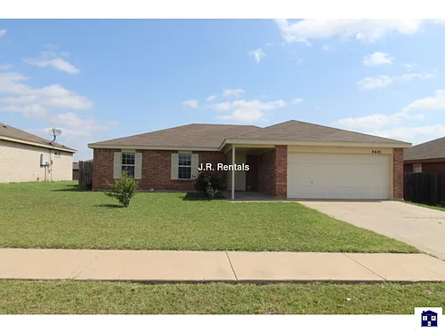 4601 Lloyd Dr Photo 1