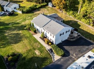 10 Post Pl, Newfoundland, NJ 07435