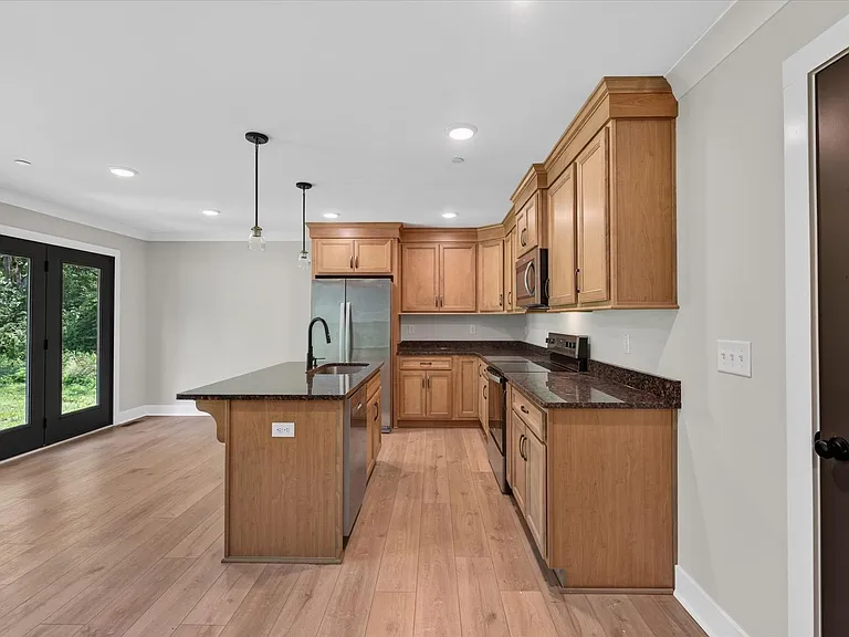 1088 Old Clarksville Pike #B — Photo 14