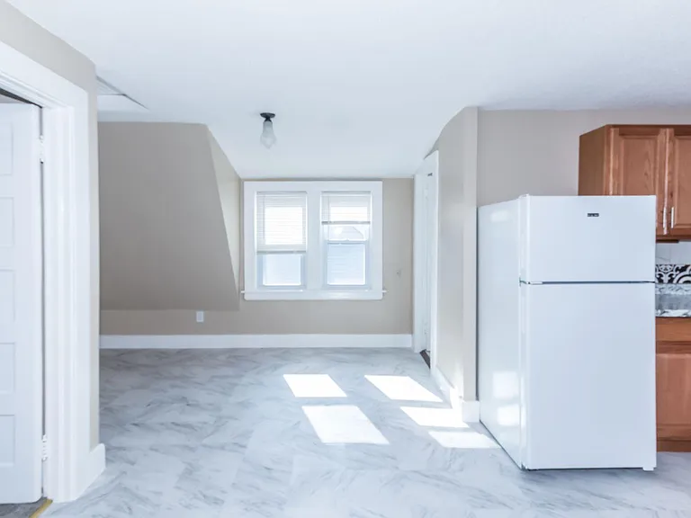 34 Ward St #3 — Photo 5