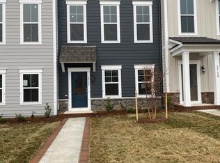 1717 Autumn Maple Leaf Dr #1, Dumfries, VA 22026