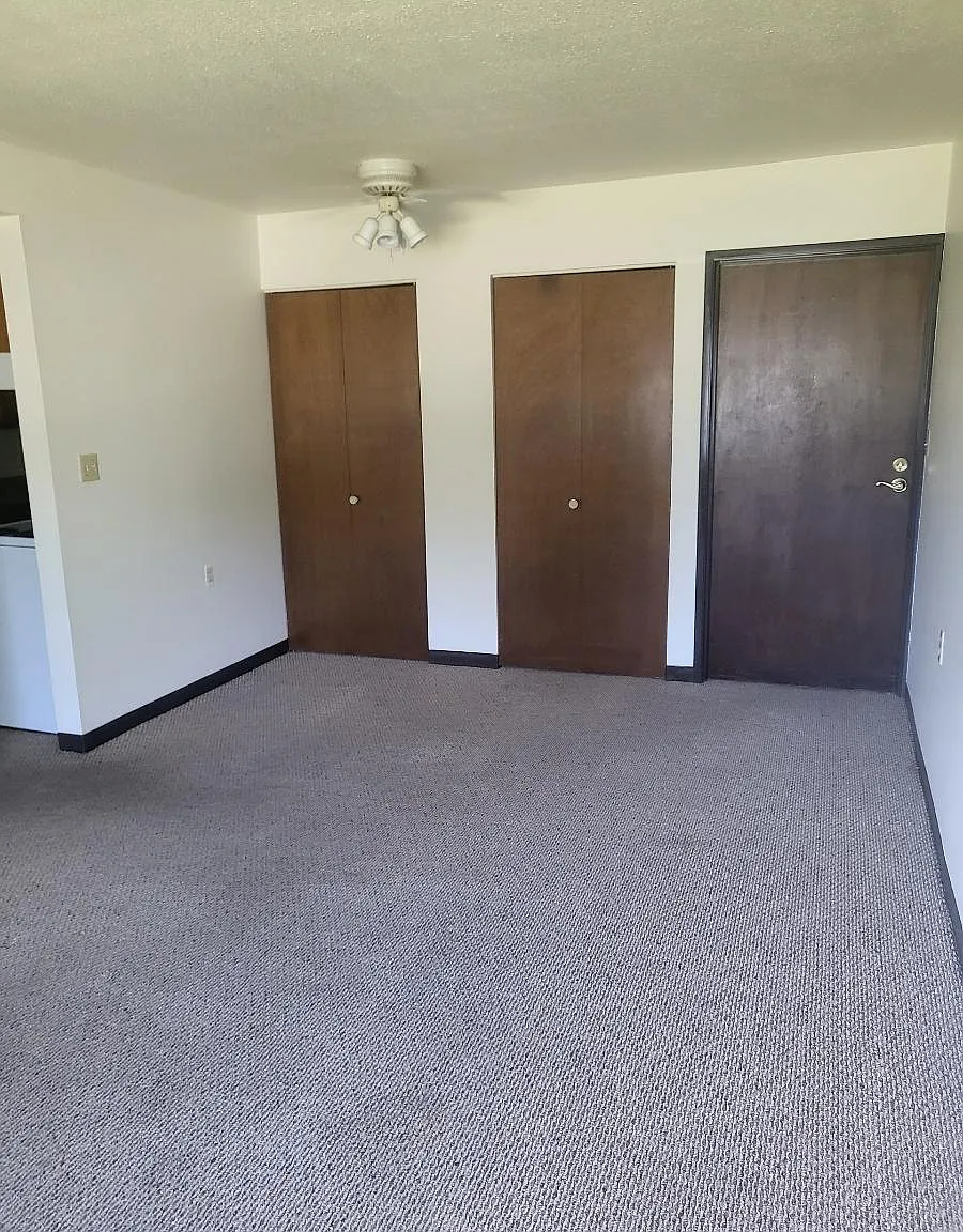 1 bed, 676 sqft, $624 — Photo 3