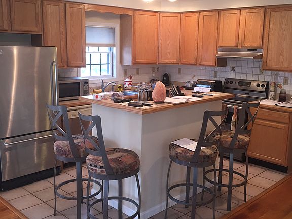 5th image of 10 Franklin Ave