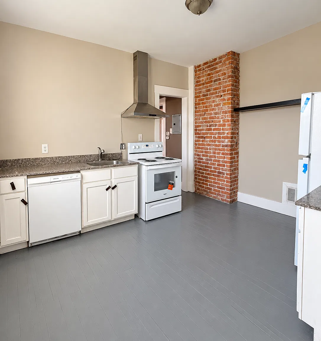 3 bed, 1200 sqft, $1,250 — Photo 3