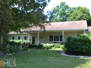 6100 Mill Rd, Young Harris, GA 30582